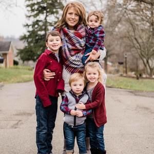 Meet your Posher, Marcia